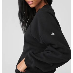 ALO Free Time Crew Neck Pullover